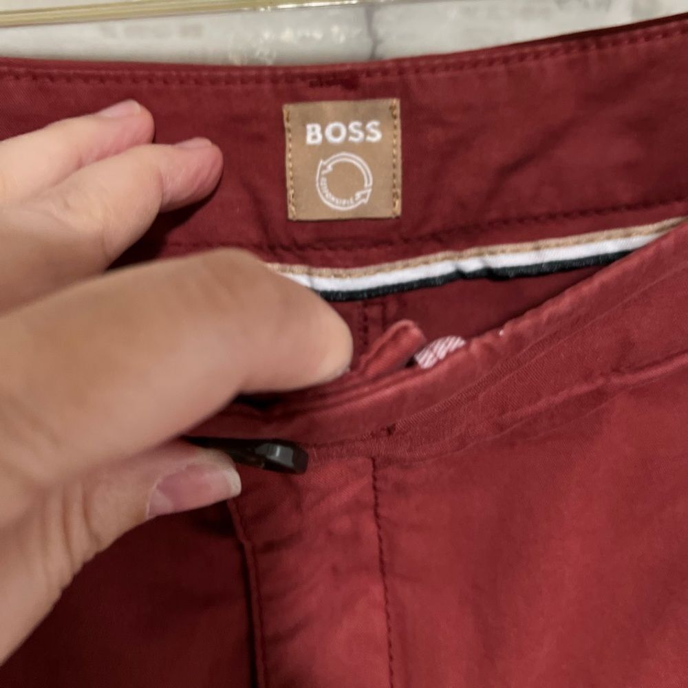 New BOSS Woman’s Shorts - Picture 4 of 9
